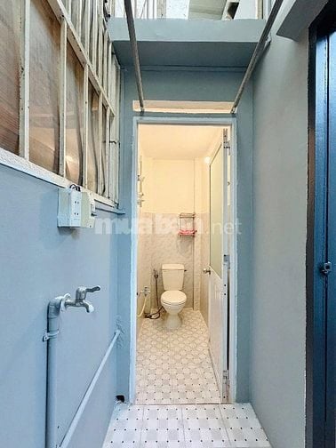 NGỘP VỐN BÁN LỖ NHÀ Đ VĂN CHUNG, TÂN BÌNH. GẦN CHỢ HOÀNG HOA THÁM