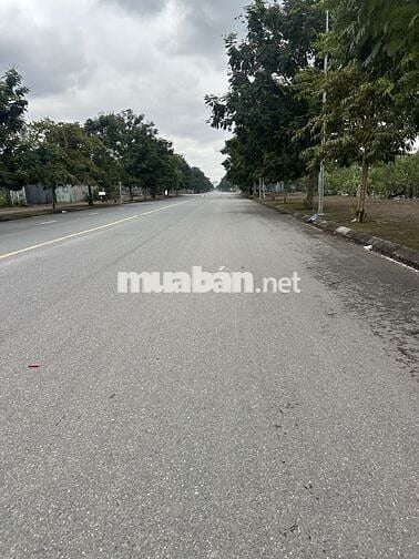 Chú em bán 50m2 đất ngay gần trường đại học công nghiệp Hà Nội