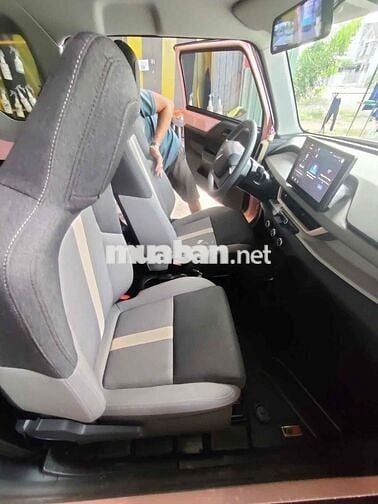 VinFast VF3 màu  hồng 2024 Thuê pin - 8000 km