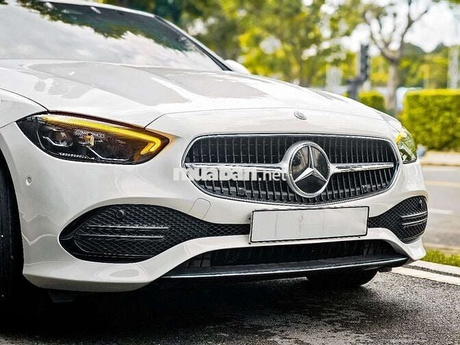 Mercedes-Benz C200 Avantgarde V1 2022 trắng