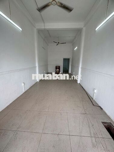 Nhà mặt tiền đường, 70m2, 6 phòng, đường Bình Đông