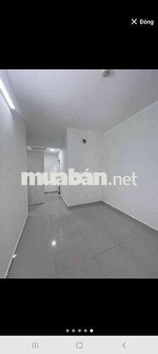 Cho nữ thuê phòng toilet riêng, có máy lạnh, máy nước nóng, máy giặt