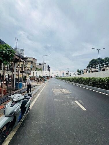 Khách tìm Nhà Đất mặt tiền đường khu Nhà Ga T3 Tân Bình liên hệ em gấp