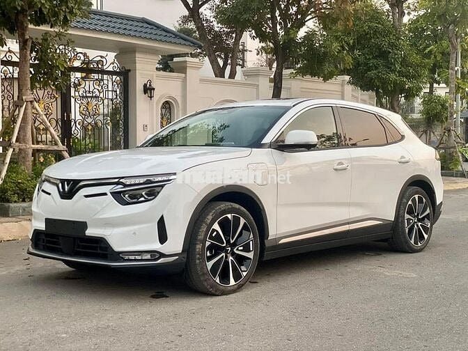 VinFast VF8 2025 - Sẵn Xe, Ưu Đãi Tháng Cận Tết!!