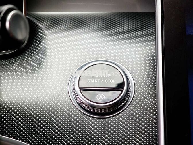 Mercedes-Benz C200 Avantgarde V1 2022 trắng