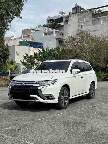 Outlander 2023 đăng ký 2024 siêu lướt