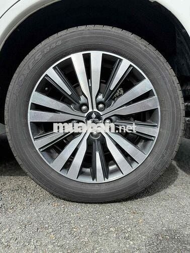 Outlander 2023 đăng ký 2024 siêu lướt