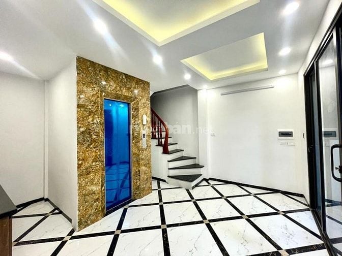 8,2 TỶ-5 TẦNG MỚI-THANG MÁY-THANH NHÀN-HAI BÀ TRƯNG