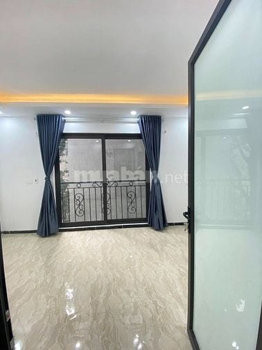 8,2 TỶ-5 TẦNG MỚI-THANG MÁY-THANH NHÀN-HAI BÀ TRƯNG