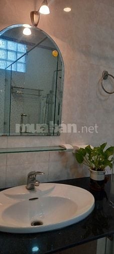 CHO THUÊ VĂN PHÒNG MẶT TIỀN ĐƯỜNG LỚN