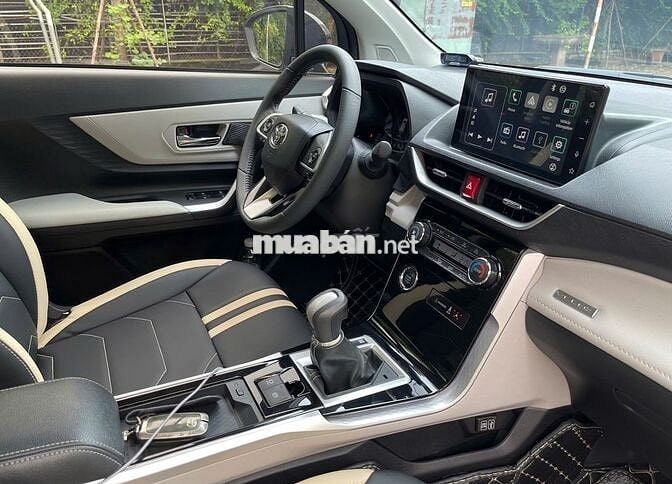 Chính chủ bán Toyota Veloz Cross Top 2024 11.000km