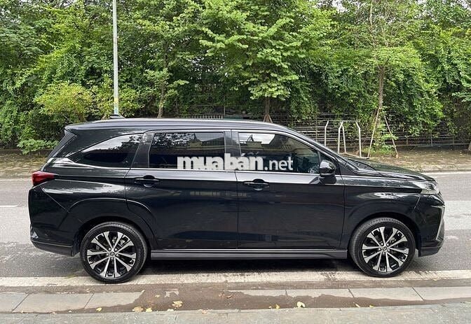 Chính chủ bán Toyota Veloz Cross Top 2024 11.000km