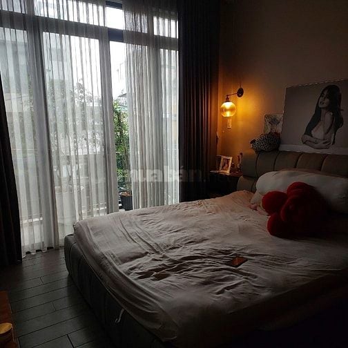 GÀ ĐẺ TRỨNG VÀNG - MẶT TIỀN ĐƯỜNG SỐ P. TÂN QUY QUẬN 7