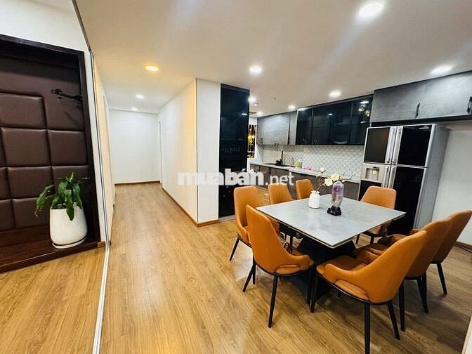 Hình sao, nhà vậy. 3PN Sunrise city, hướng đông, Gi.á t.ố.t - 11 tỷ