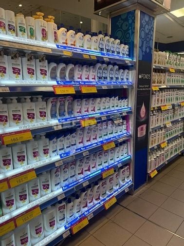 CỬA HÀNG CẦN BỔ SUNG NHÂN VIÊN  GẤP LÀM VIỆC DỊP CUỐI NĂM 