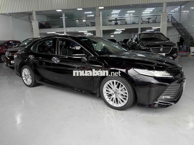 Toyota Camry 2.5Q Đen Tím 45.000 Km 2019 Nhập Thai