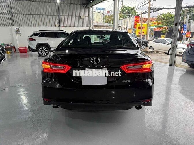 Toyota Camry 2.5Q Đen Tím 45.000 Km 2019 Nhập Thai