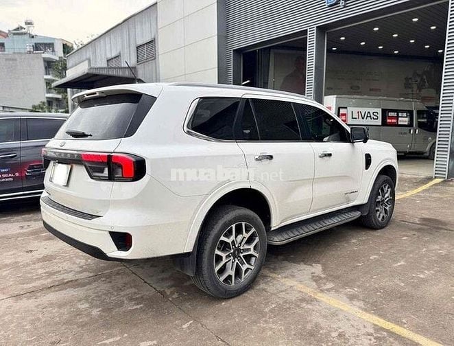 everest titanium 2023 - 1.139tr - hỗ trợ bank