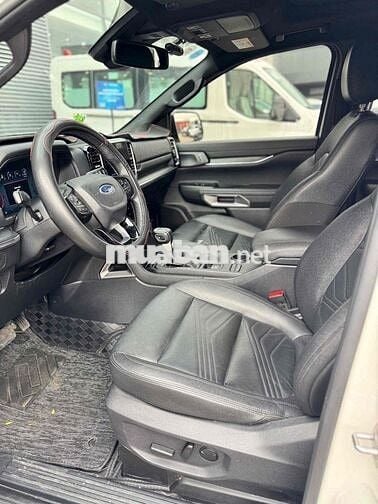 everest titanium 2023 - 1.139tr - hỗ trợ bank