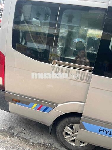 bán xe Huynhdai Solati 2017 xe chỉ chở nhan viên