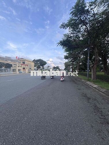 bán nền biệt thự view công viên