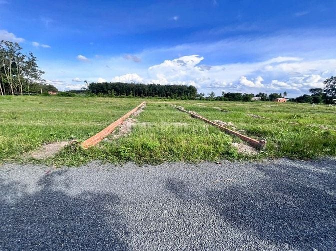 Cần bán gấp lô 5x30 full thổ cư, xã Suối Đá-Dương Minh Châu, chỉ 350tr