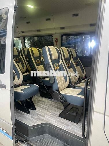 bán xe Huynhdai Solati 2017 xe chỉ chở nhan viên