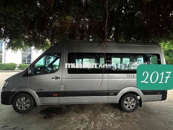 bán xe Huynhdai Solati 2017 xe chỉ chở nhan viên
