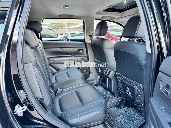 Mitsubishi Outlander 2021 bản Premium 25.000 Km
