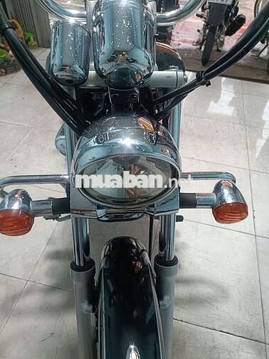 Xe máy Suzuki GZ 150 màu đen mới