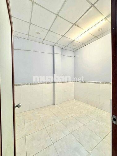 Nhà Hẻm 1/ Sát Mặt Tiền Lê Văn Quới (4x12m) 1 Lầu 2 Phòng