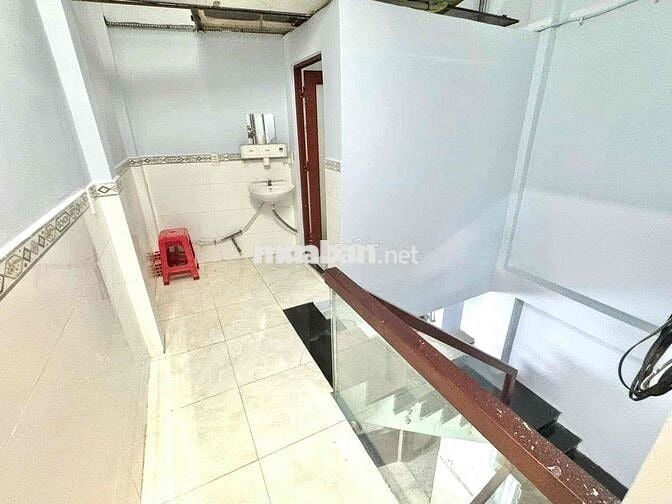 Nhà Hẻm 1/ Sát Mặt Tiền Lê Văn Quới (4x12m) 1 Lầu 2 Phòng