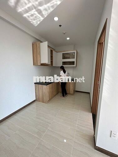 Bán Căn Hộ 2PN 2WC Tháp Bcons City View Hồ Bơi Sẵn HĐ Thuê 14Tr/tháng