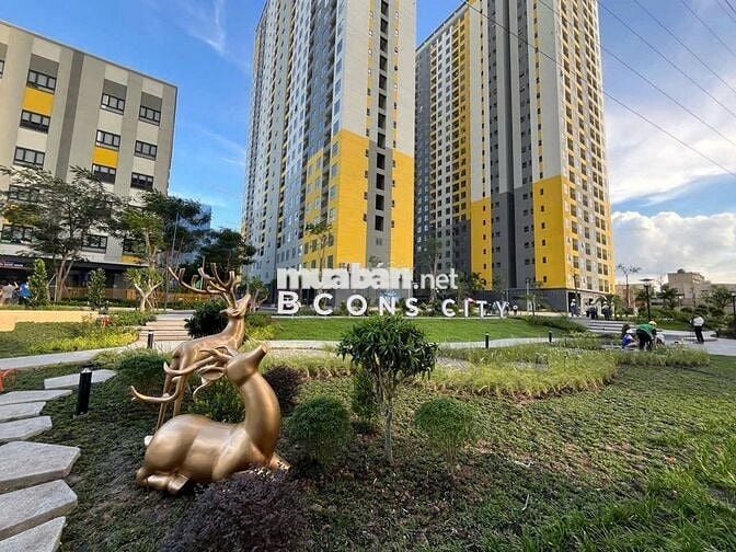 Bán Căn Hộ 2PN 2WC Tháp Bcons City View Hồ Bơi Sẵn HĐ Thuê 14Tr/tháng