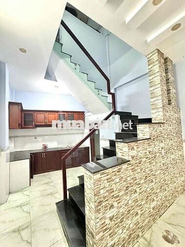 Nhà Hẻm 1/ Sát Mặt Tiền Lê Văn Quới (4x12m) 1 Lầu 2 Phòng