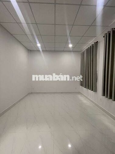 Nhà trung Tâm BT , tên lửa 🚀 , nở hậu , HXH giá rẻ . Xây ở