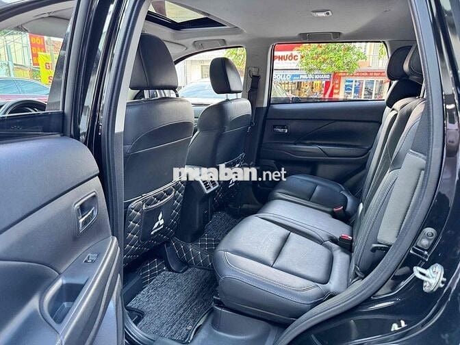 Mitsubishi Outlander 2021 bản Premium 25.000 Km