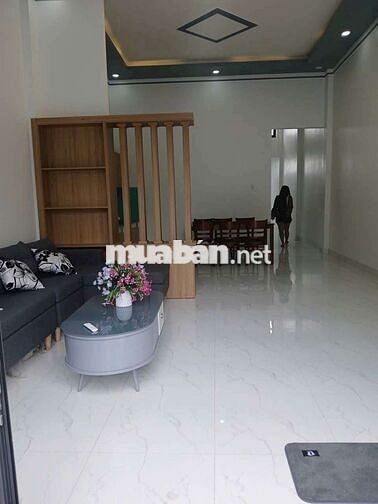 nhà + nội thất.Chỉ cần đưa trước 150tr. Dọn vào ở ngay.