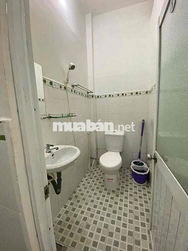 NHÀ NGUYÊN CĂN 1 TRỆT 1 LẦU NGAY HÀNG XANH