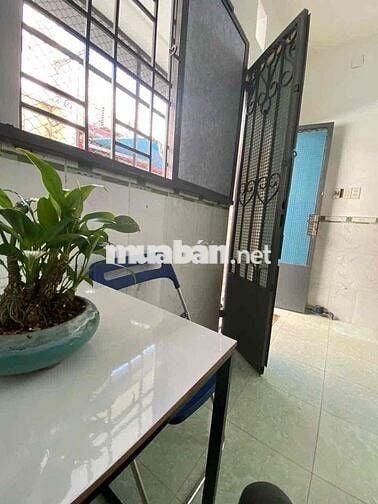 NHÀ NGUYÊN CĂN 1 TRỆT 1 LẦU NGAY HÀNG XANH