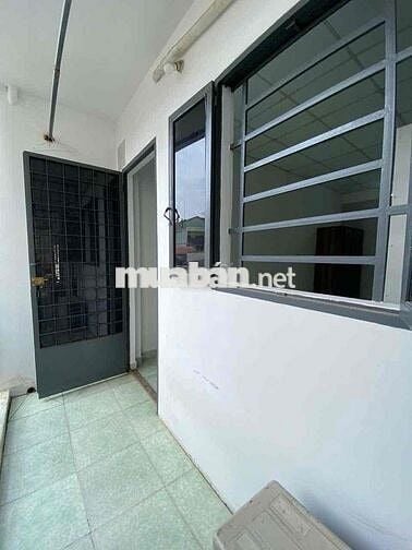 NHÀ NGUYÊN CĂN 1 TRỆT 1 LẦU NGAY HÀNG XANH