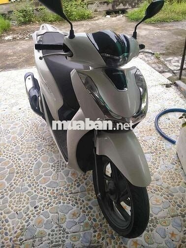 Nhà chật cần bán xe sh 125 CBS 1 đời chủ