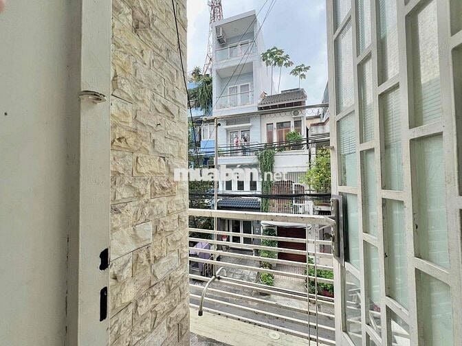 CHO THUÊ DUPLEX CÓ BAN CÔNG - FULL NỘI THẤT Ở TRUNG TÂM QUẬN 10