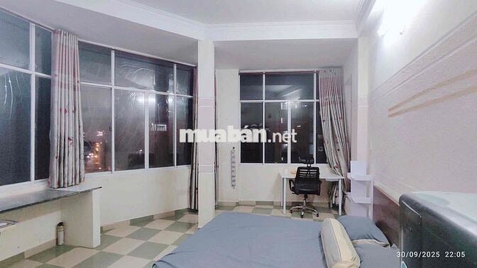 studio cửa sổ lớn Nơ Trang Long Văn Lang Bình Thạnh