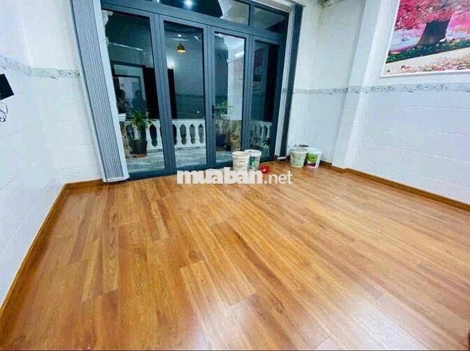 Nhà 200m2 mới đẹp trệt lầu KDC 91B