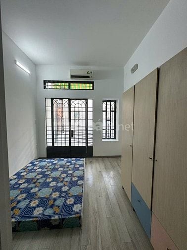 Bán nhà mới đẹp 2 tầng đường Huỳnh Văn Bánh 49m2 giá 8,9 tỷ.