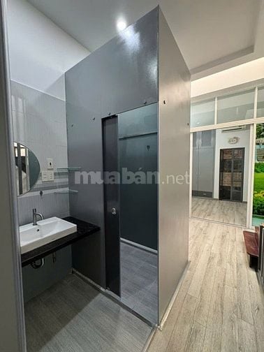 Bán nhà mới đẹp 2 tầng đường Huỳnh Văn Bánh 49m2 giá 8,9 tỷ.