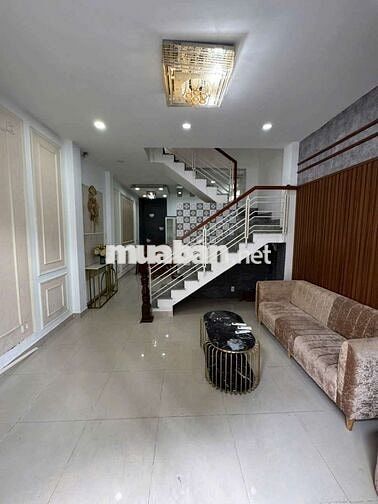 Nhà Quang Trung P10 3 lầu 4pn Ngay Ub Quận