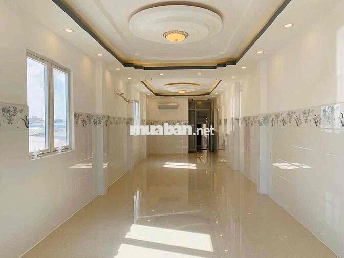 Cho thuê mặt tiền 4 lầu đường 3 tháng 2