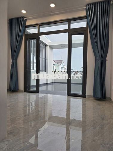 🏠 CHO THUÊ NHÀ MỚI XÂY 1 TRỆT 2 LẦU + TUM, ĐƯỜNG 12M RỘNG  TT NHÀ BÈ